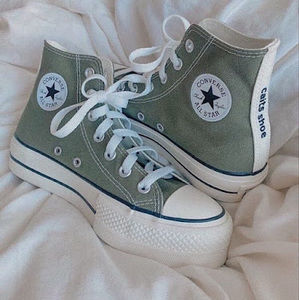 Meet your Posher, Léa-rose